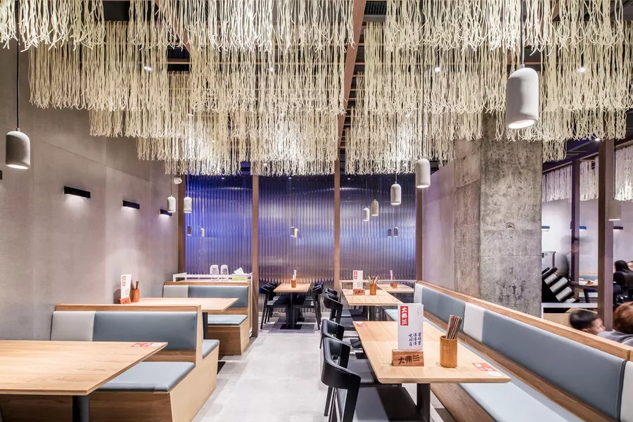 埃素灯光设计之大弗兰龙岗海航店