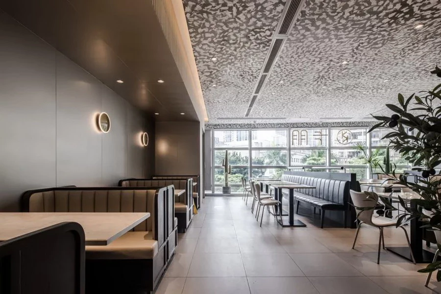 卡朋乐峰广场店灯光顾问