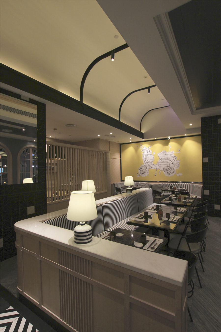 老赵悦木餐厅灯光设计